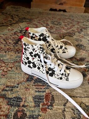 NWT! Disney Black and White Mickey Pattern High-Top Sneakers